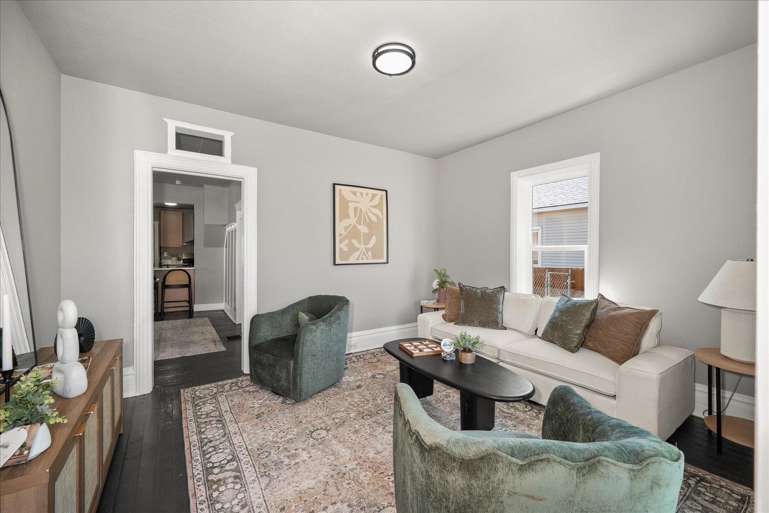 2224 E Empire Ave - Photo 3