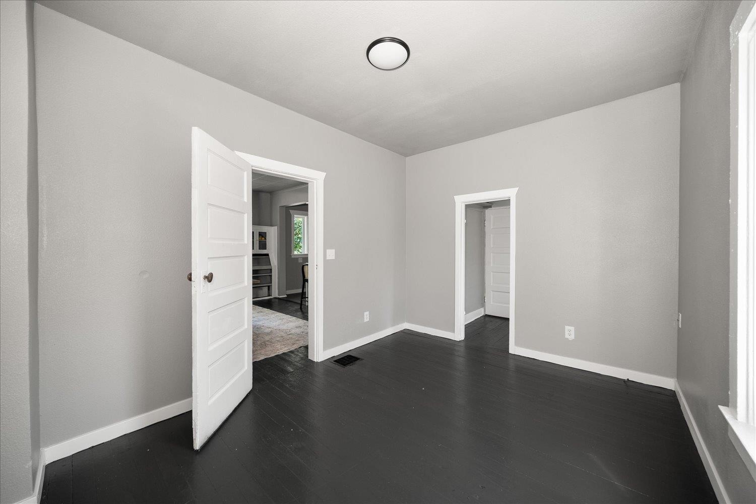 2224 E Empire Ave - Photo 18