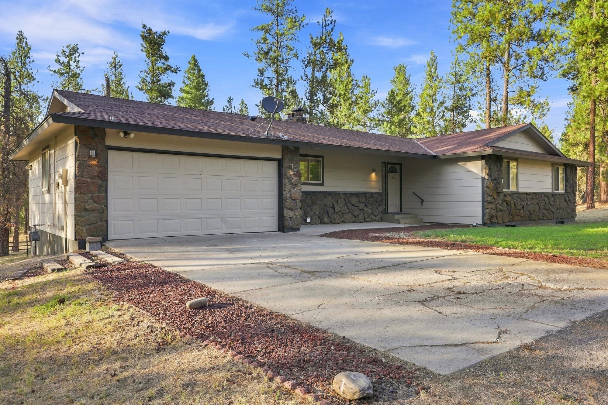 21808 W Bannock Ave - Photo 3