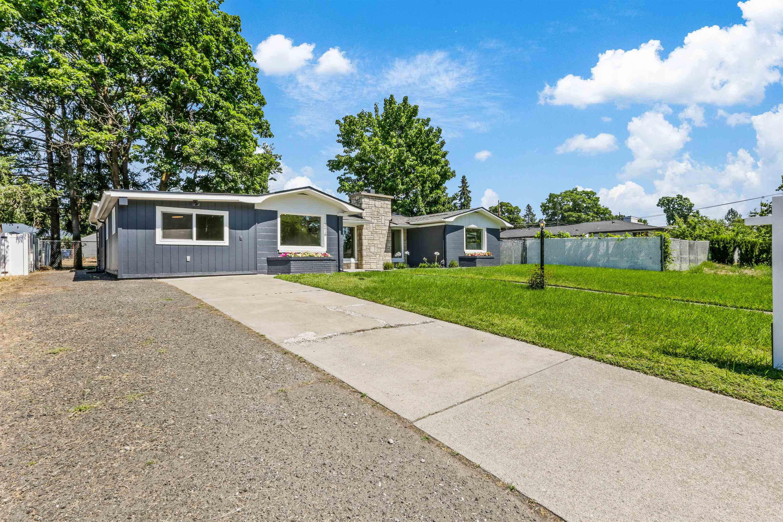 2618 W Providence Ave - Photo 4