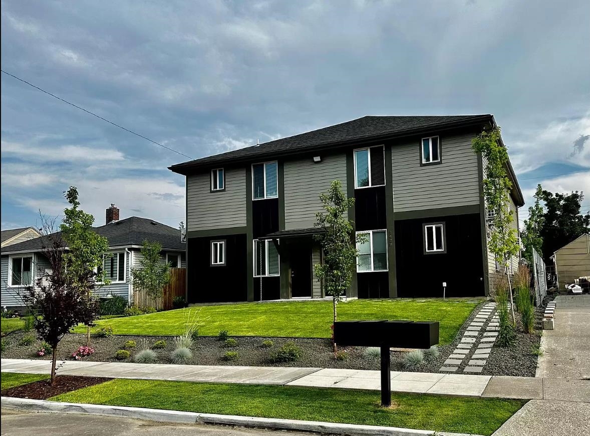 1429 E 1ST Ave - Photo 1
