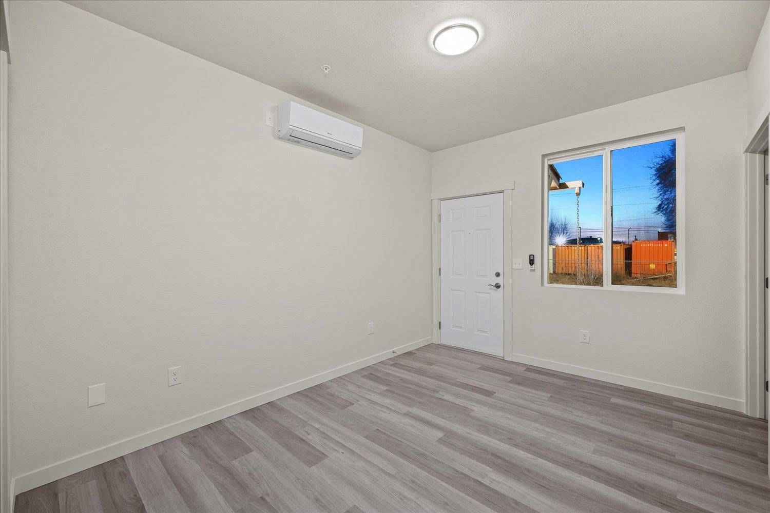1429 E 1ST Ave - Photo 13