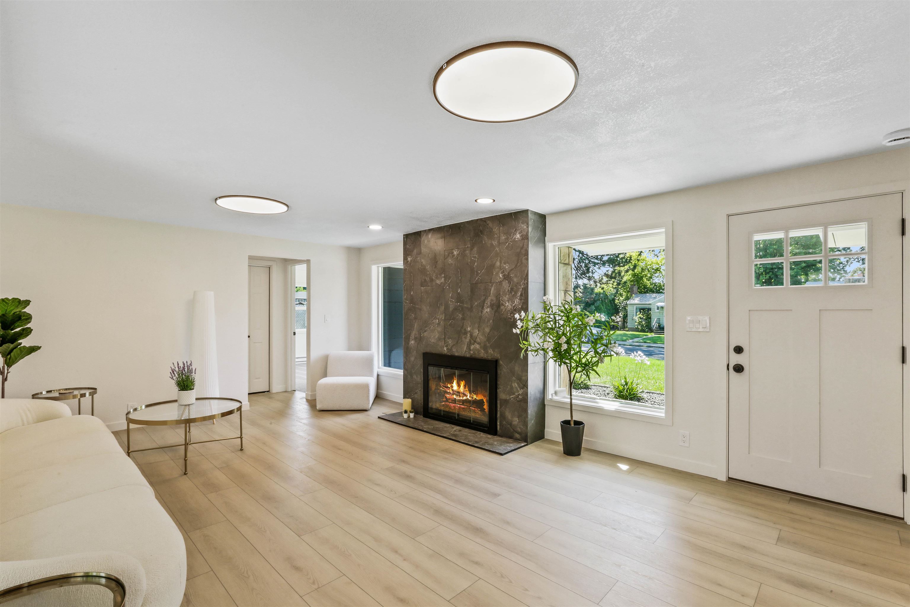 2618 W Providence Ave - Photo 9