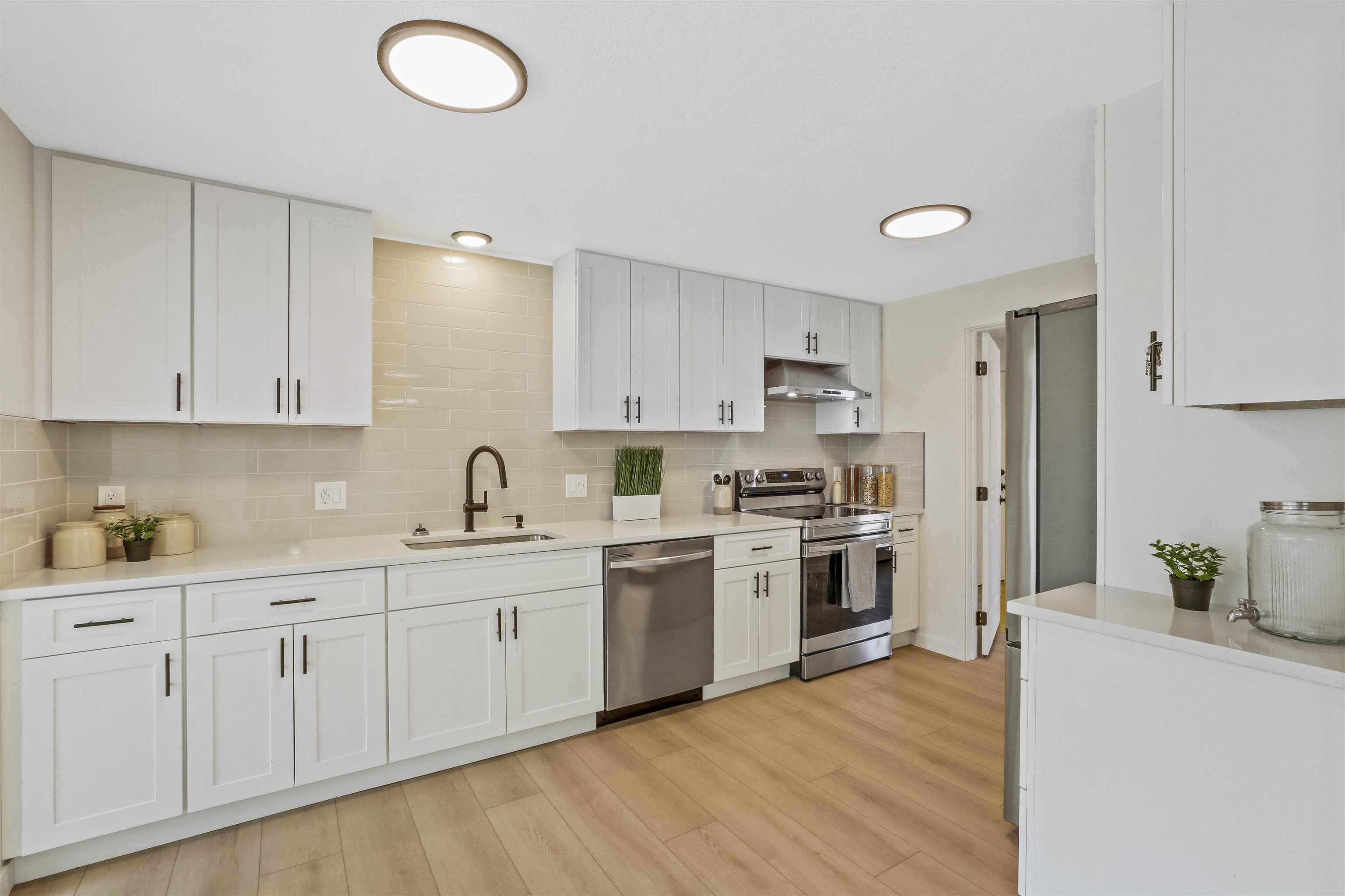 2618 W Providence Ave - Photo 11