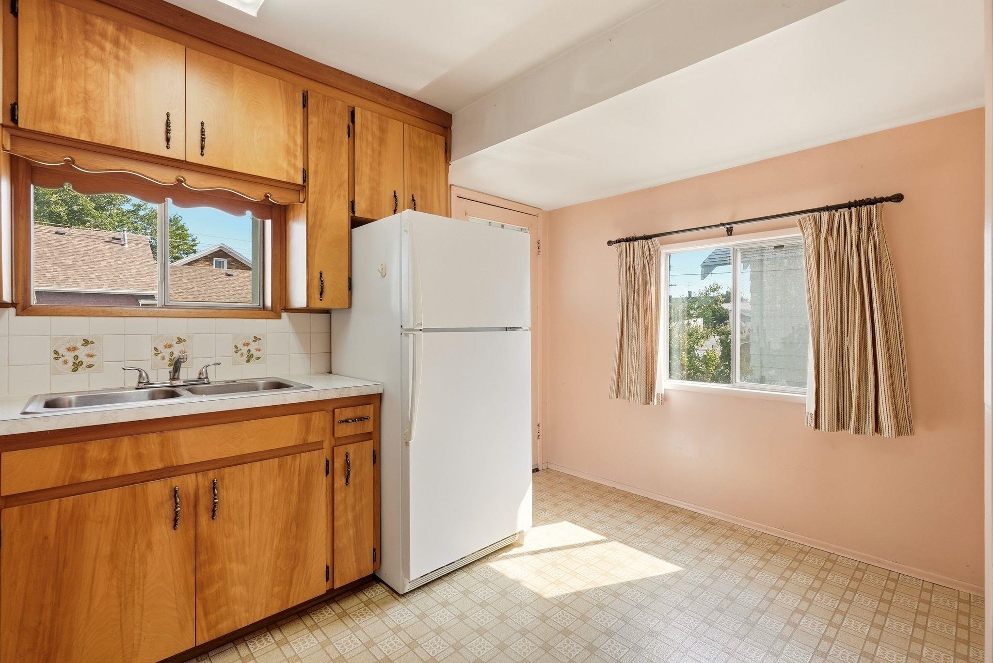 421 E Courtland Ave - Photo 7