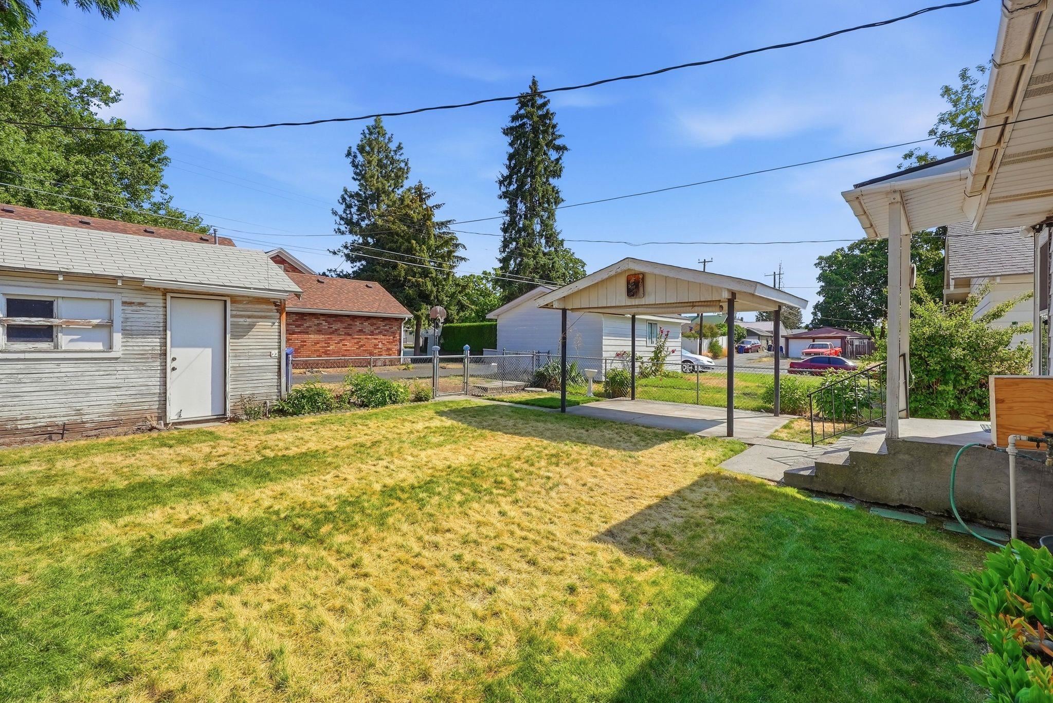 421 E Courtland Ave - Photo 23
