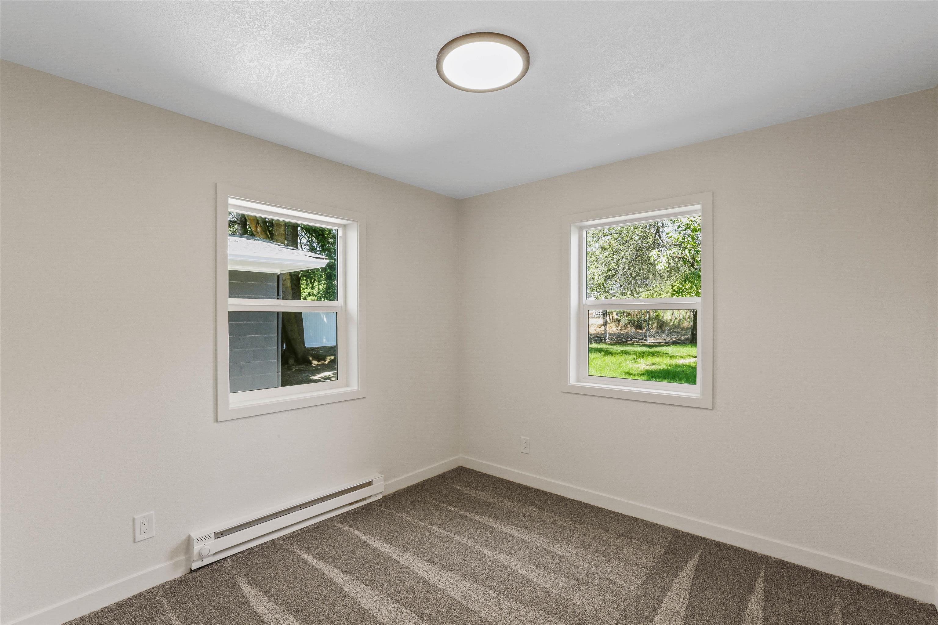 2618 W Providence Ave - Photo 21