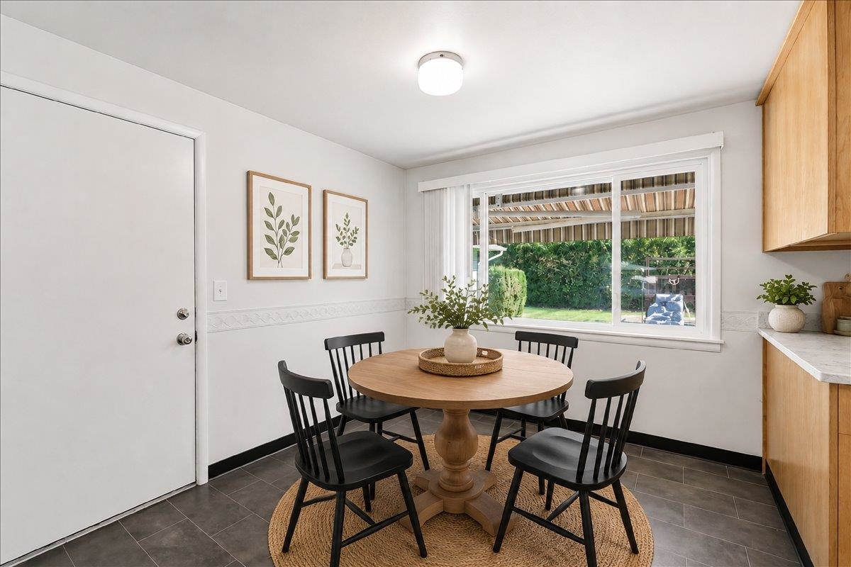 13121 E SALTESE Rd - Photo 10