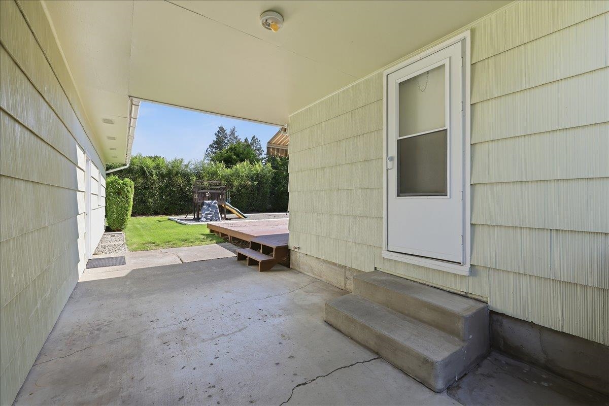 13121 E SALTESE Rd - Photo 28