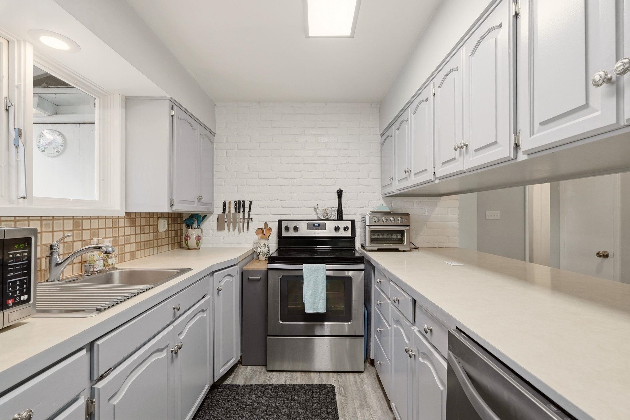 16423 E Valleyway Ave - Photo 9