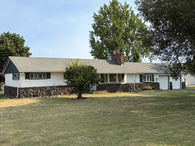 4614 W Hallett Rd - Photo 1