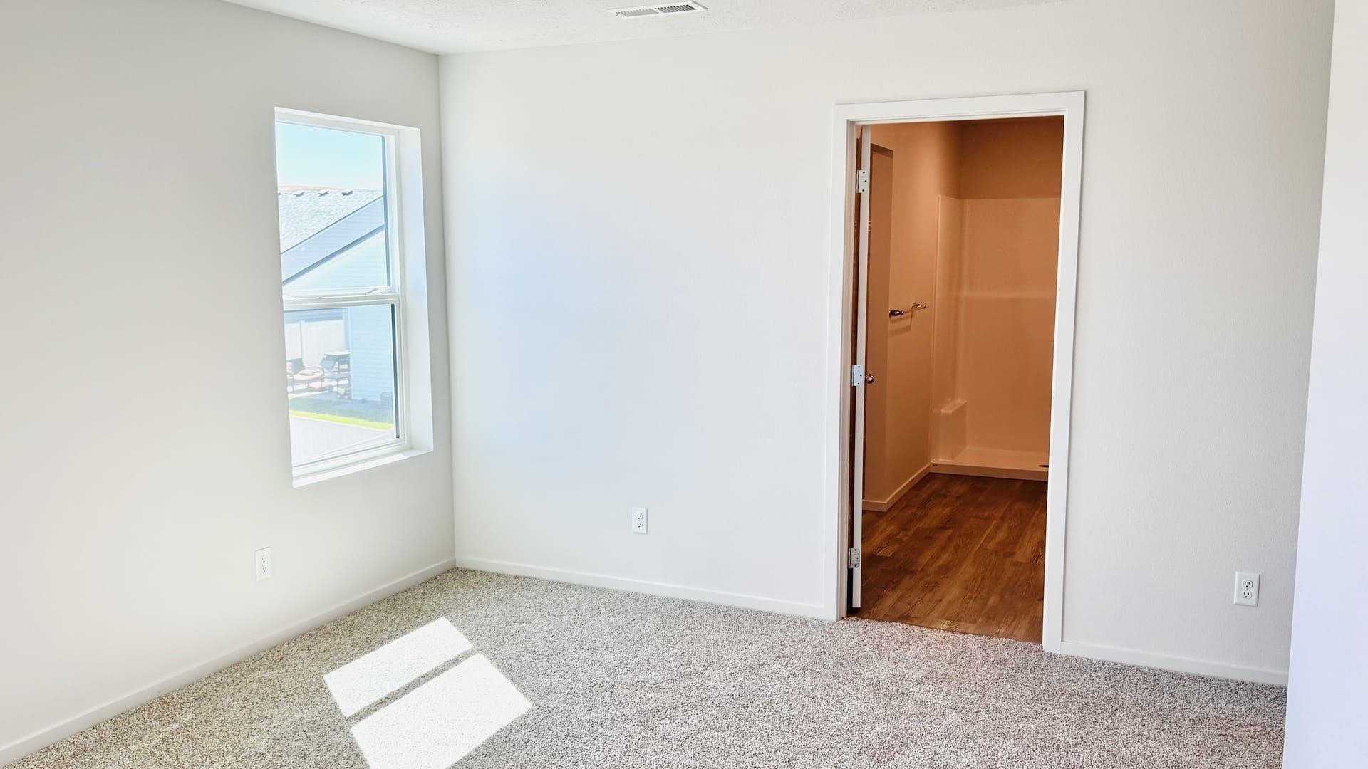 1107 E L St - Photo 9