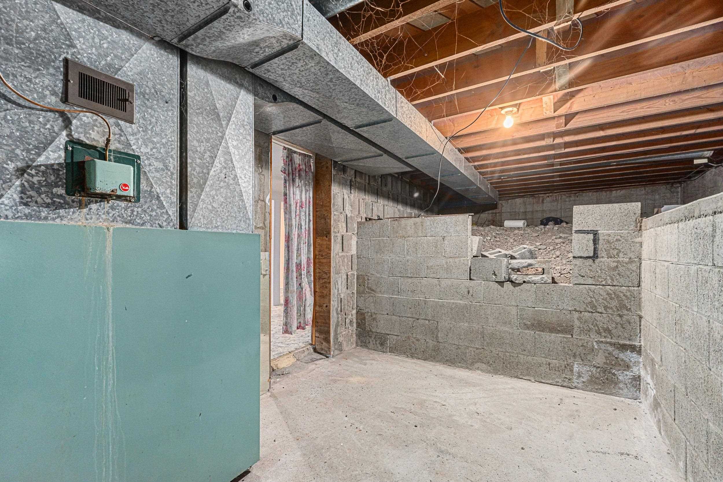 2423 E Empire Ave - Photo 23