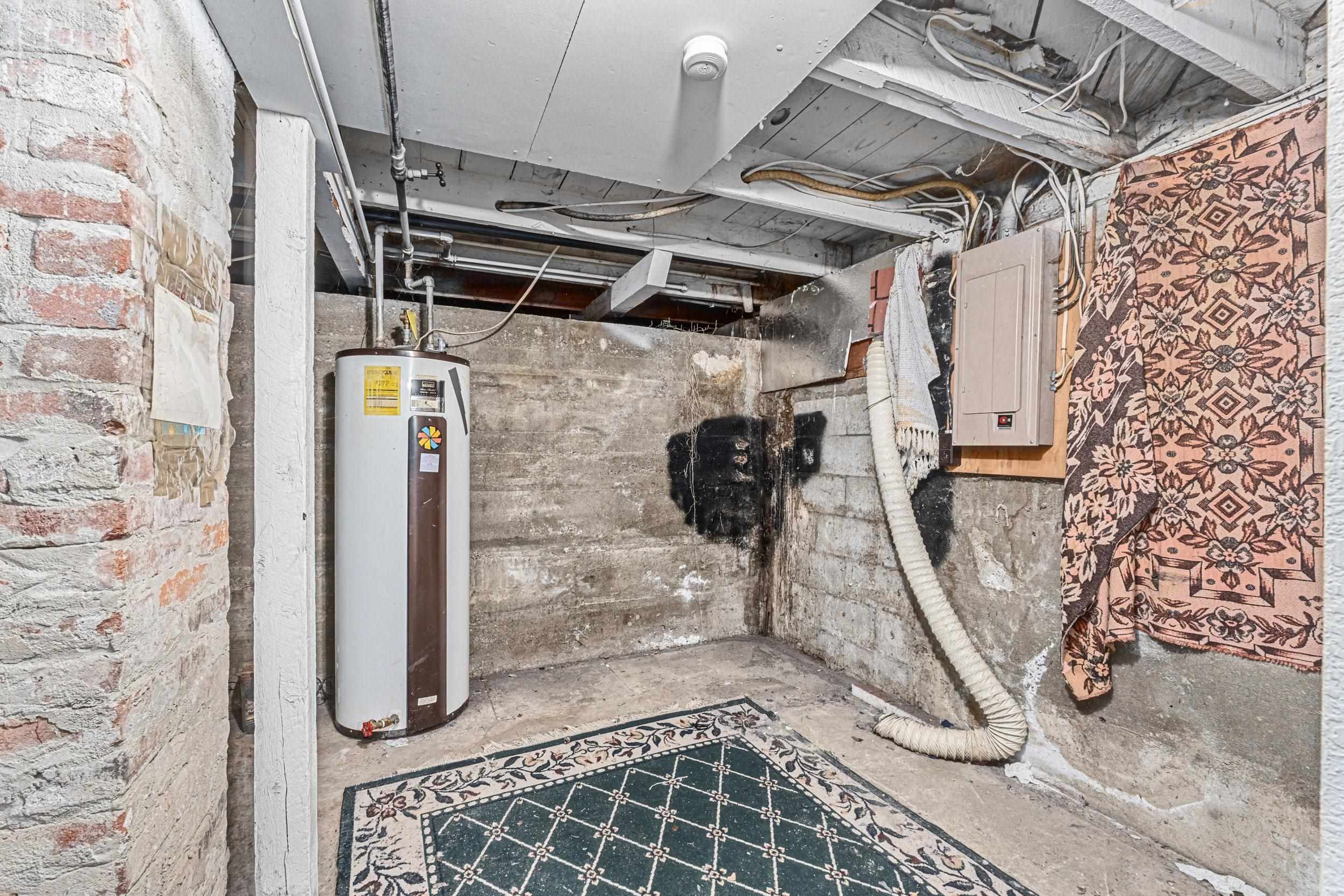 2423 E Empire Ave - Photo 24
