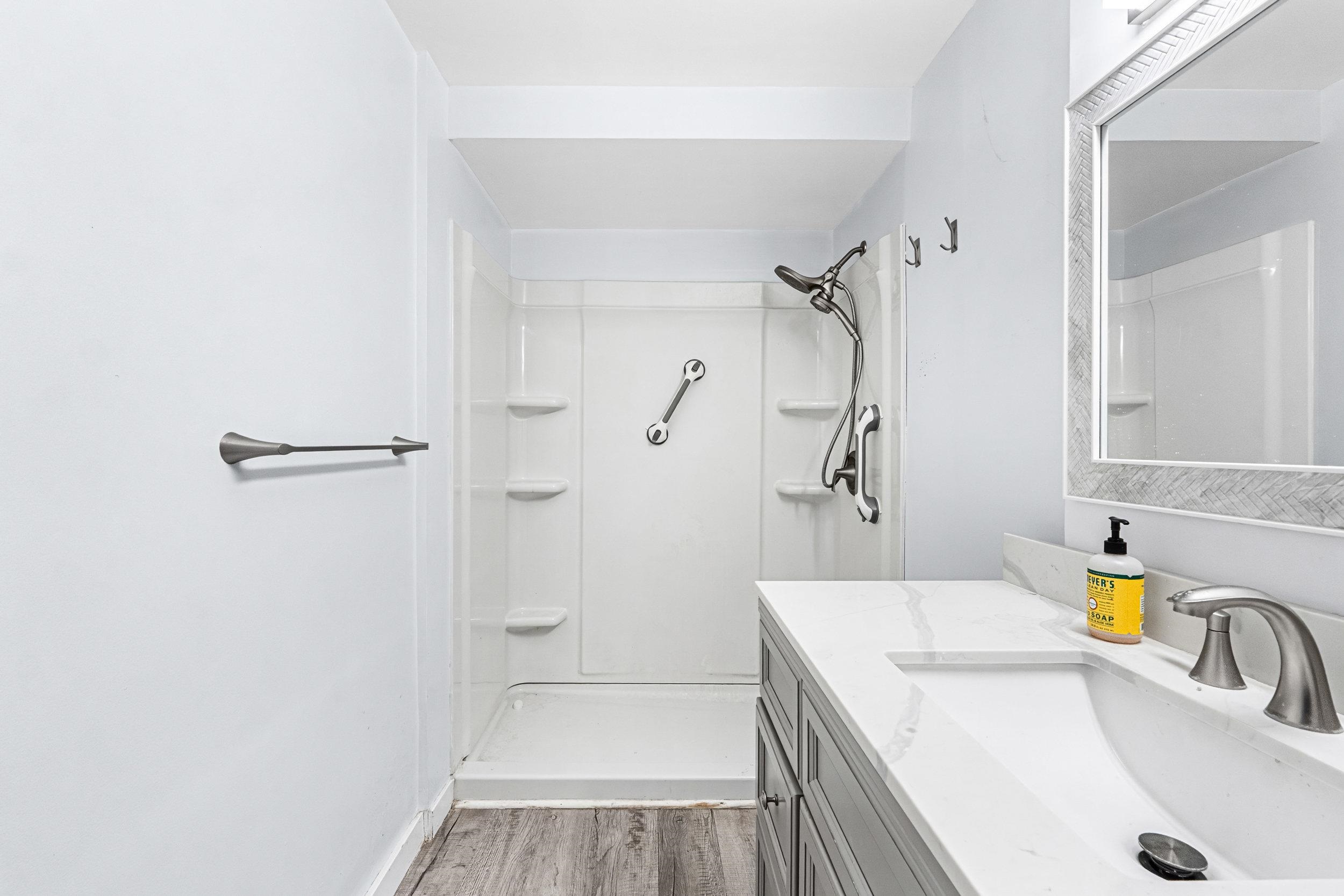 2423 E Empire Ave - Photo 11