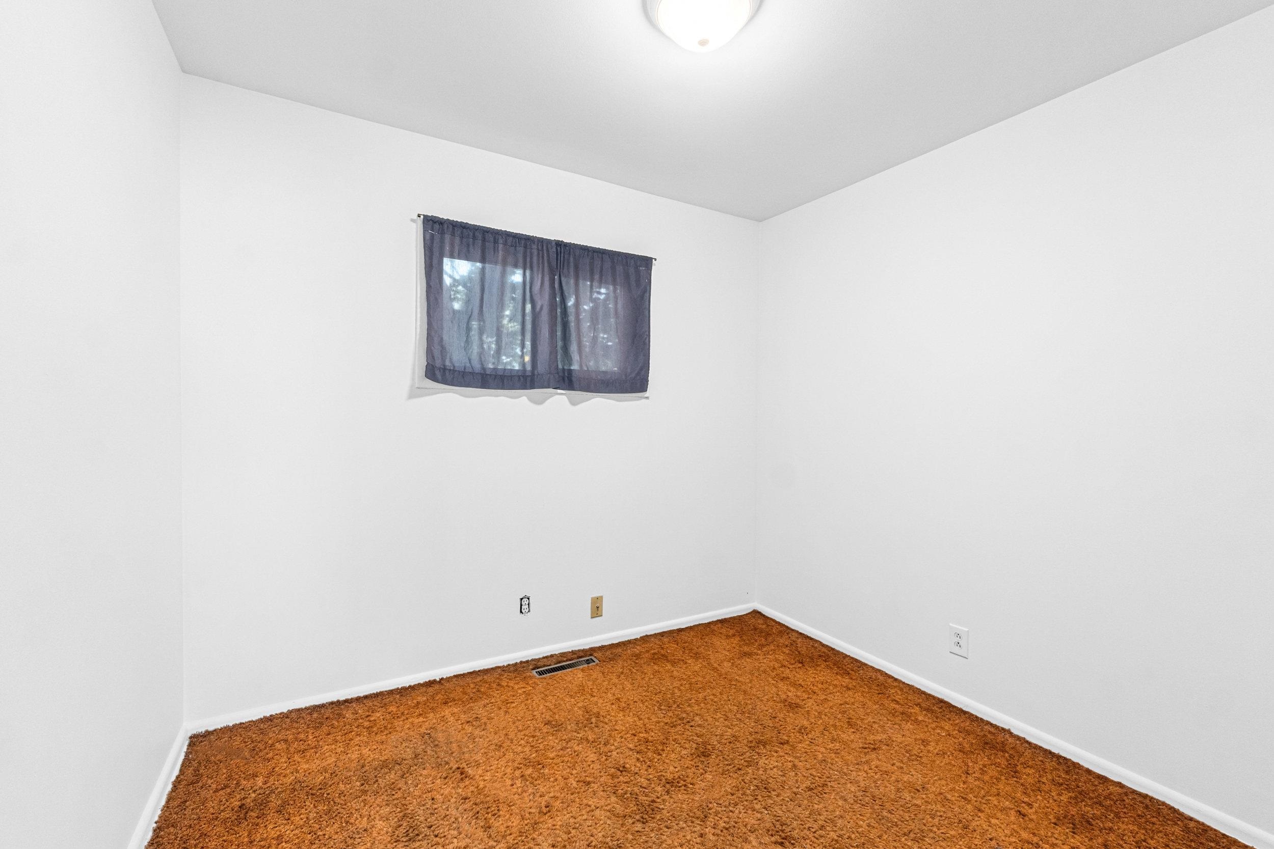 2423 E Empire Ave - Photo 17