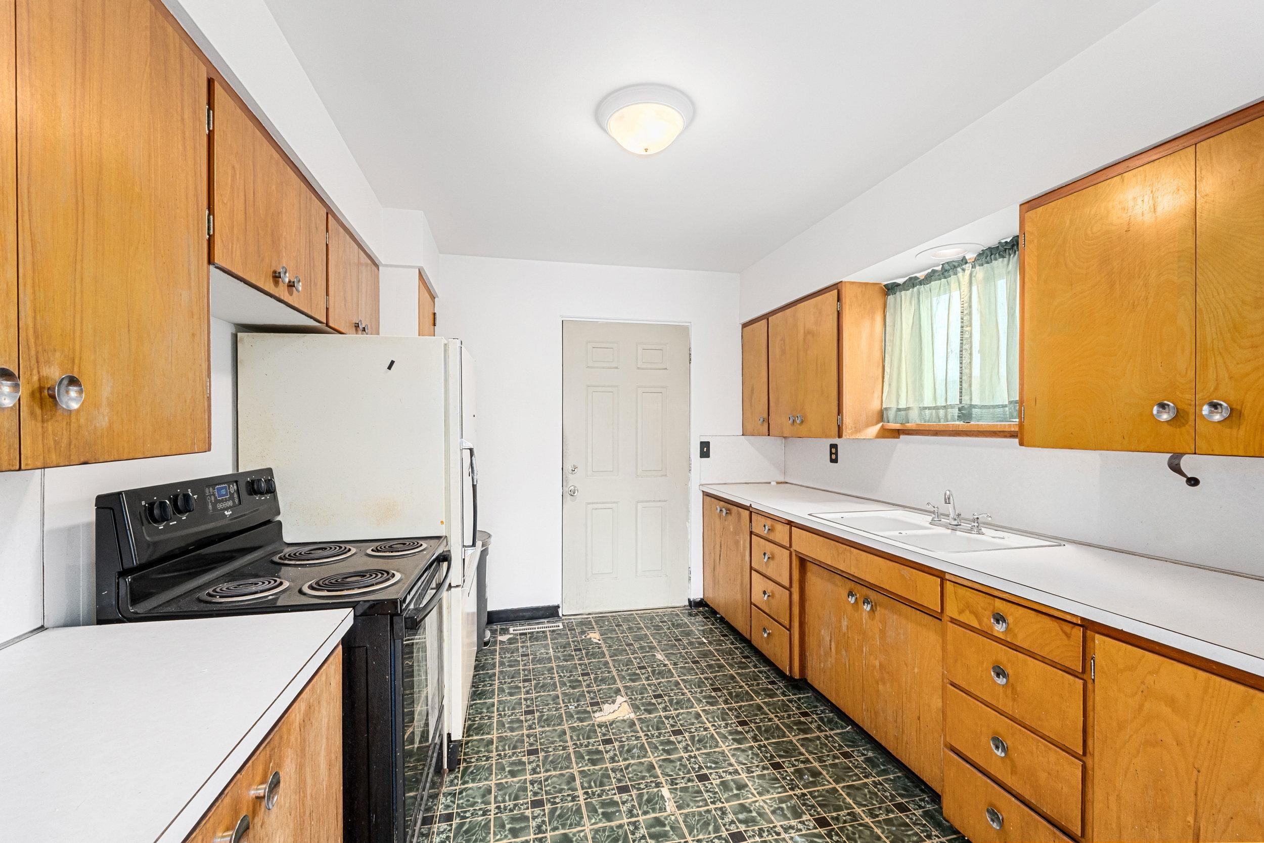 2423 E Empire Ave - Photo 10