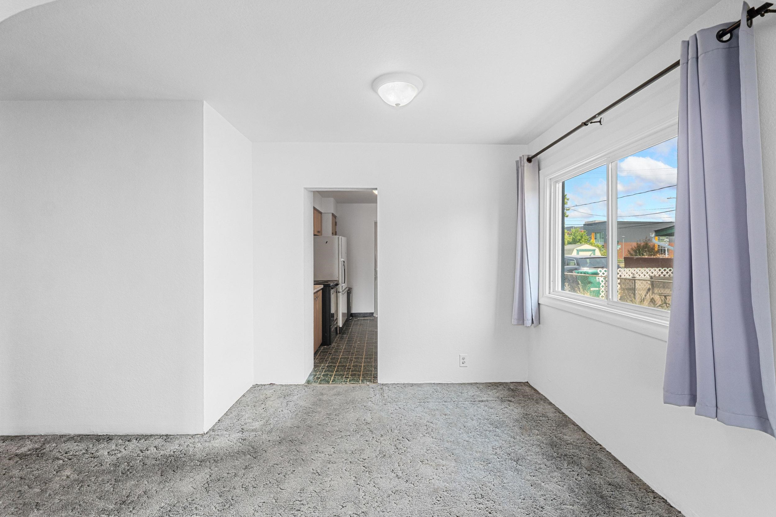 2423 E Empire Ave - Photo 18