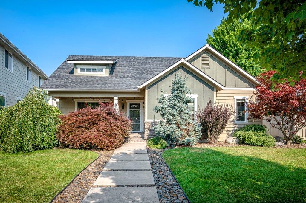 19835 E Meyers Ave - Photo 1