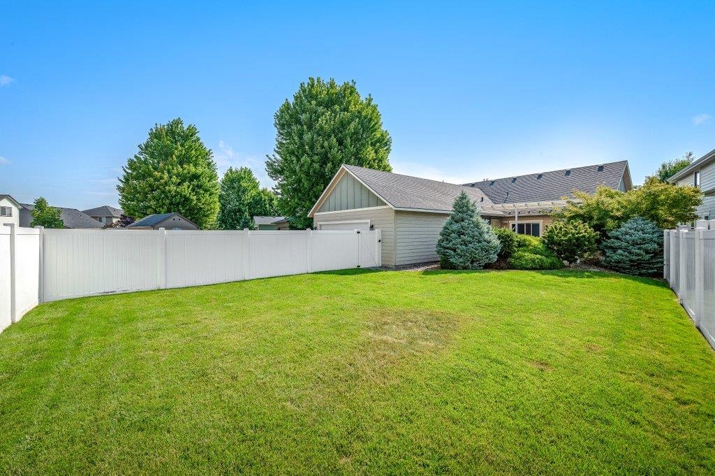 19835 E Meyers Ave - Photo 18