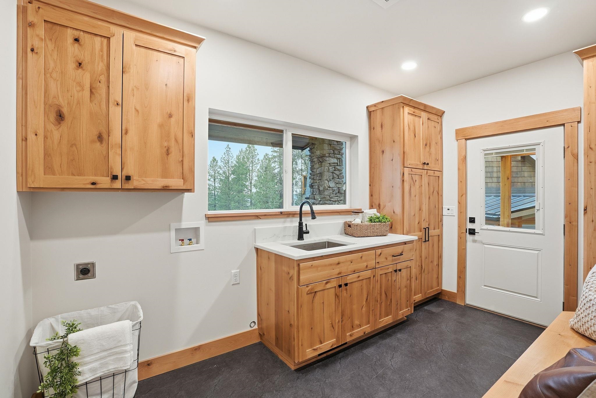 13827 E 46th Ave - Photo 16