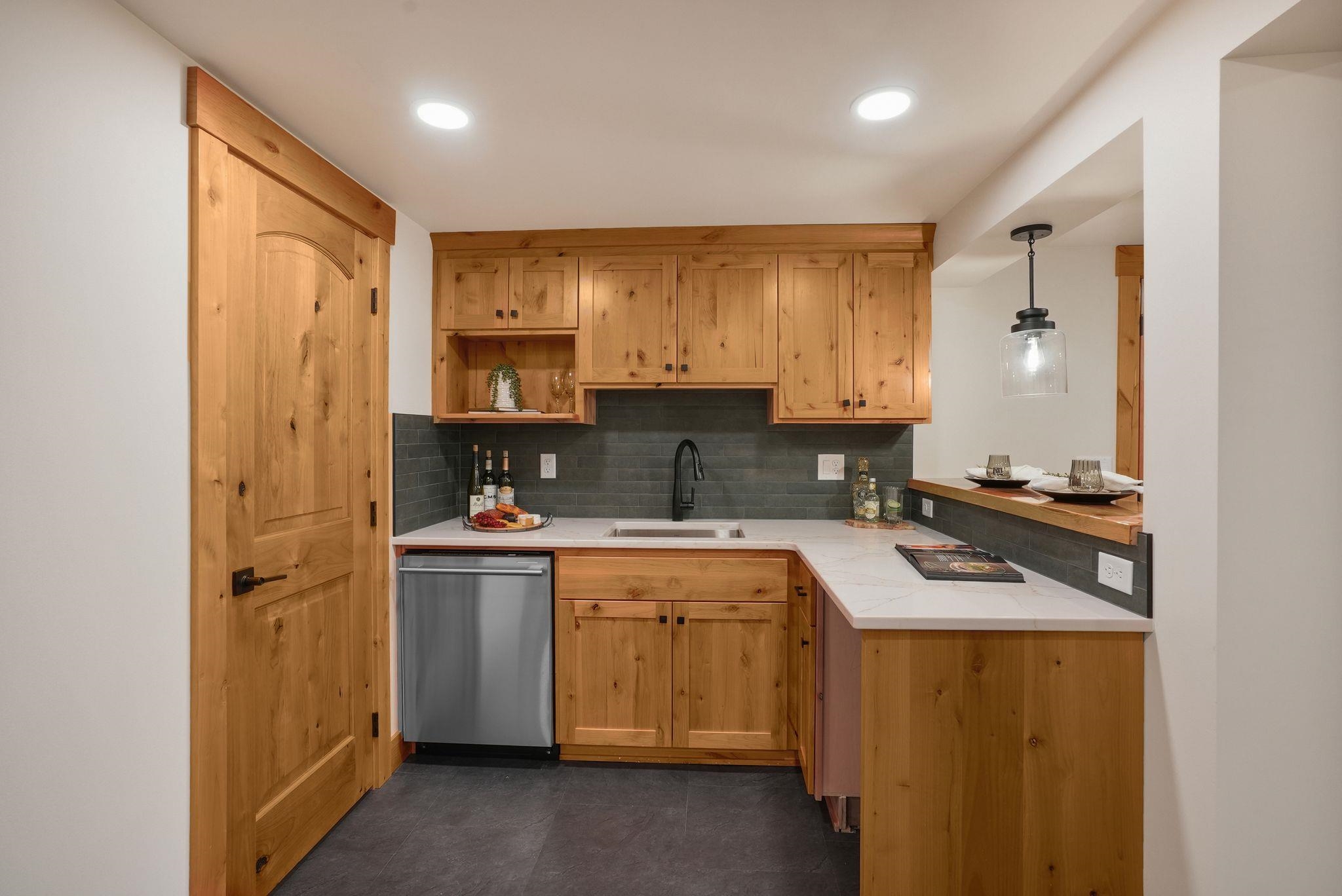 13827 E 46th Ave - Photo 27