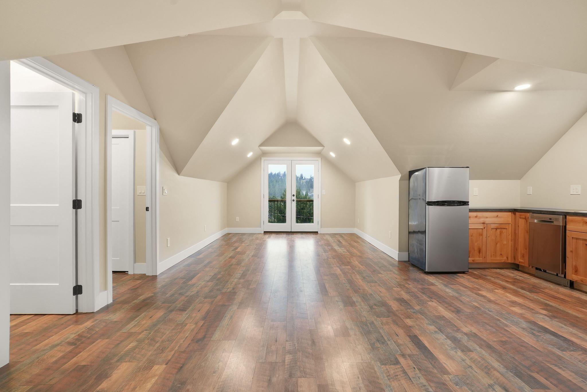 13827 E 46th Ave - Photo 33