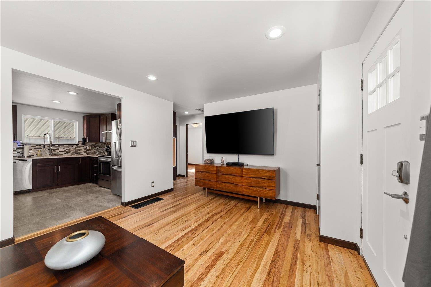 1312 W Nebraska Ave - Photo 5