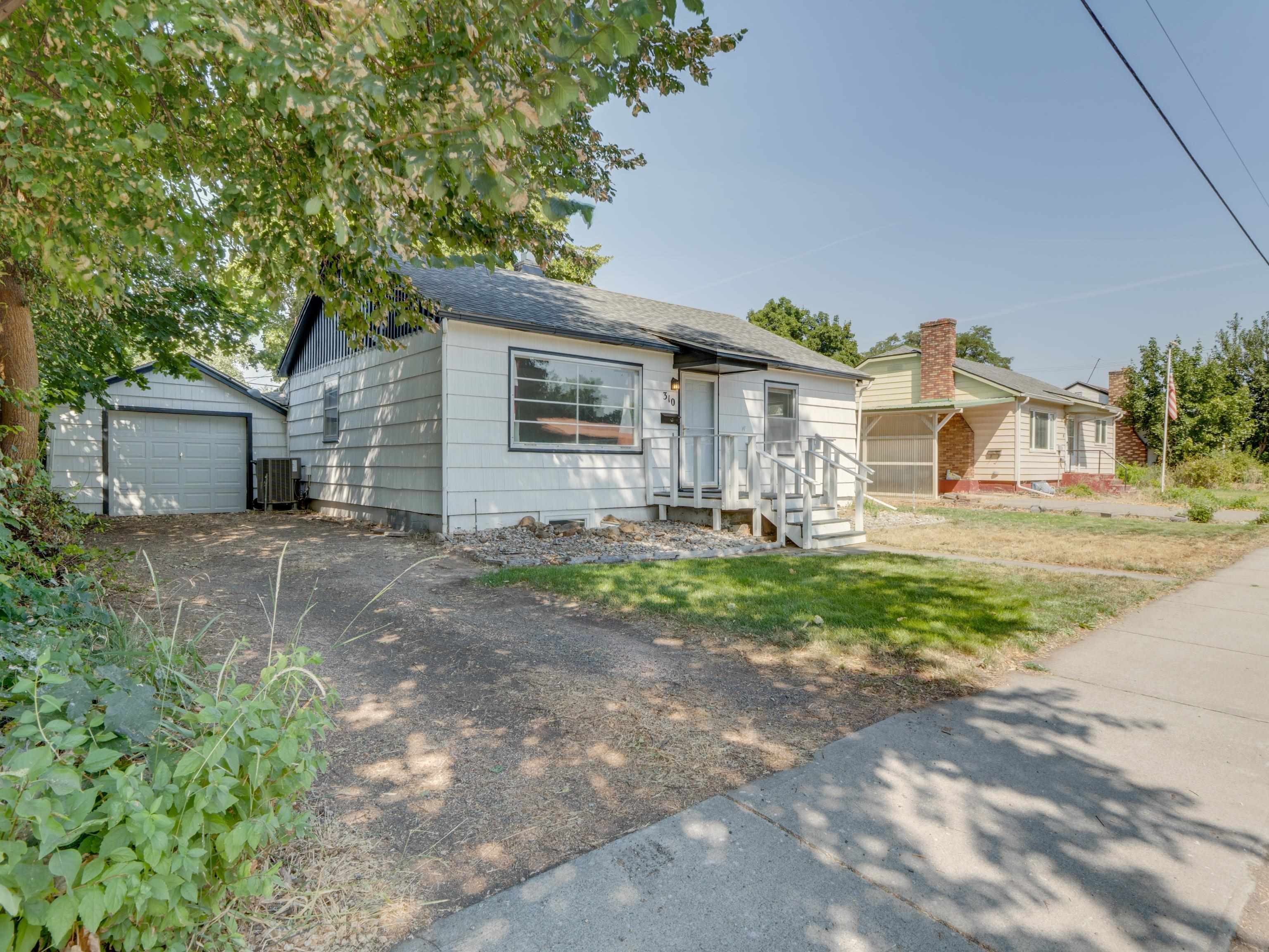 310 N 6th St - Photo 1