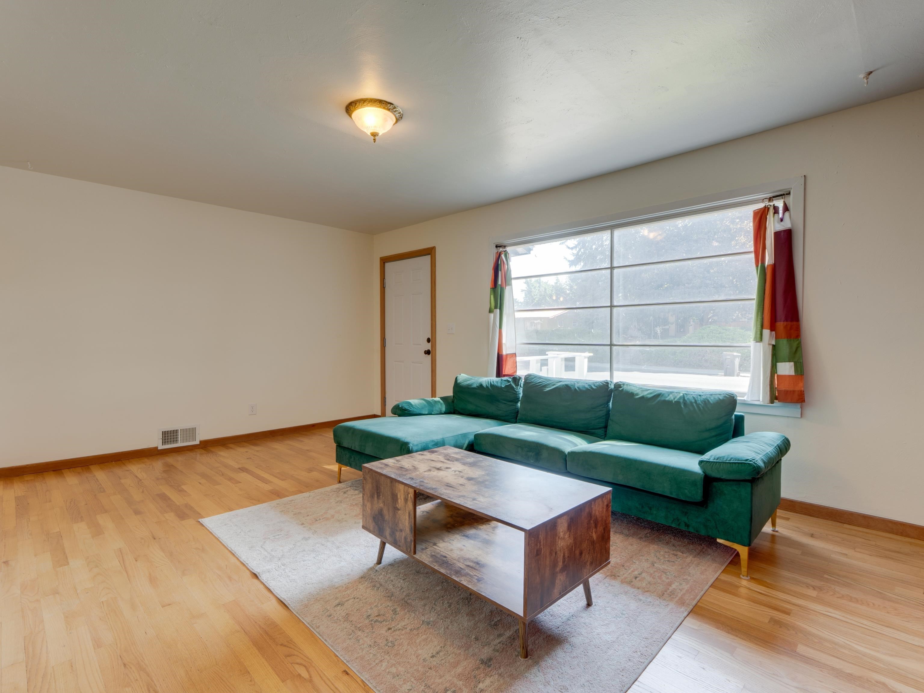 310 N 6th St - Photo 8