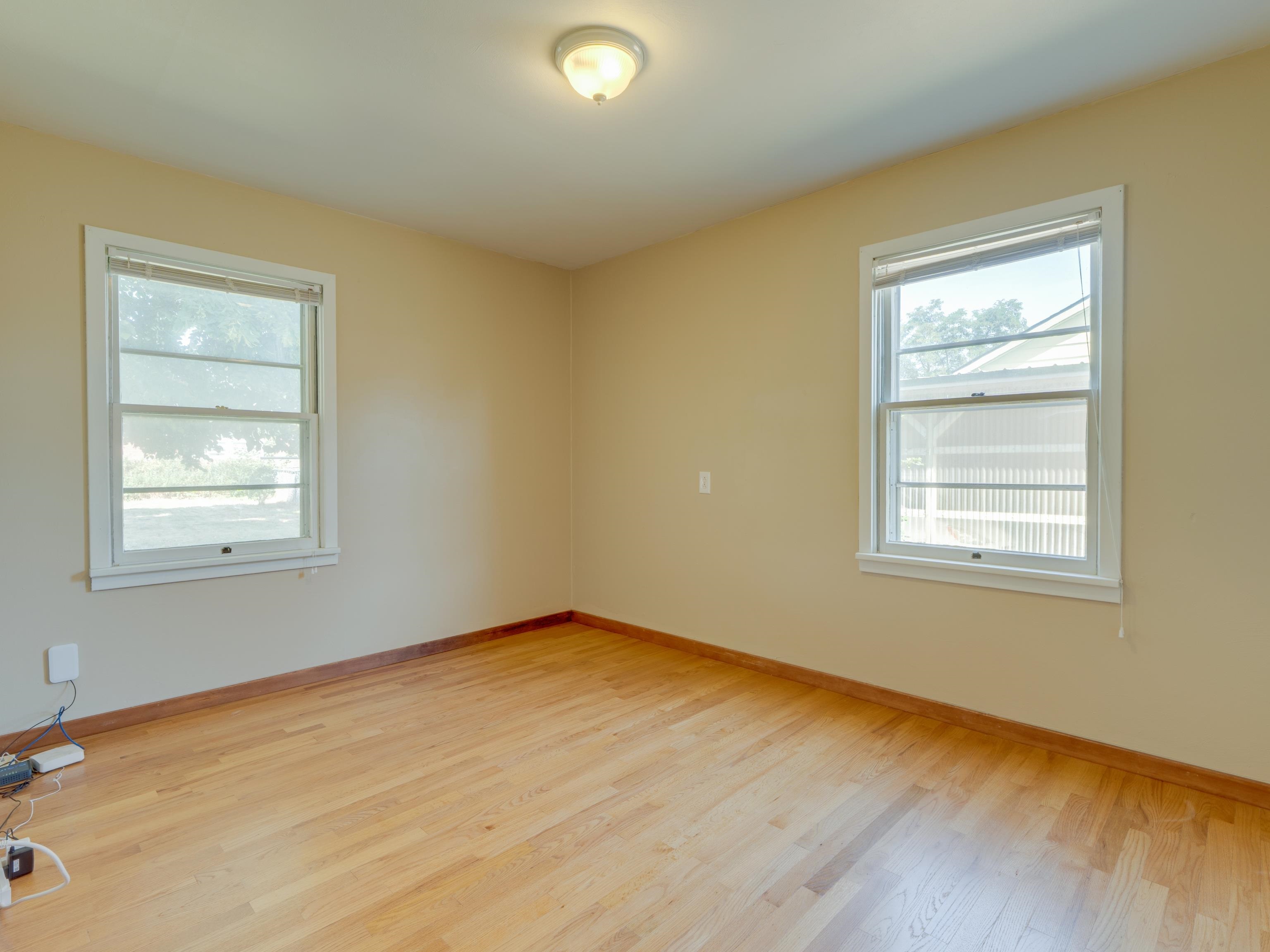 310 N 6th St - Photo 13