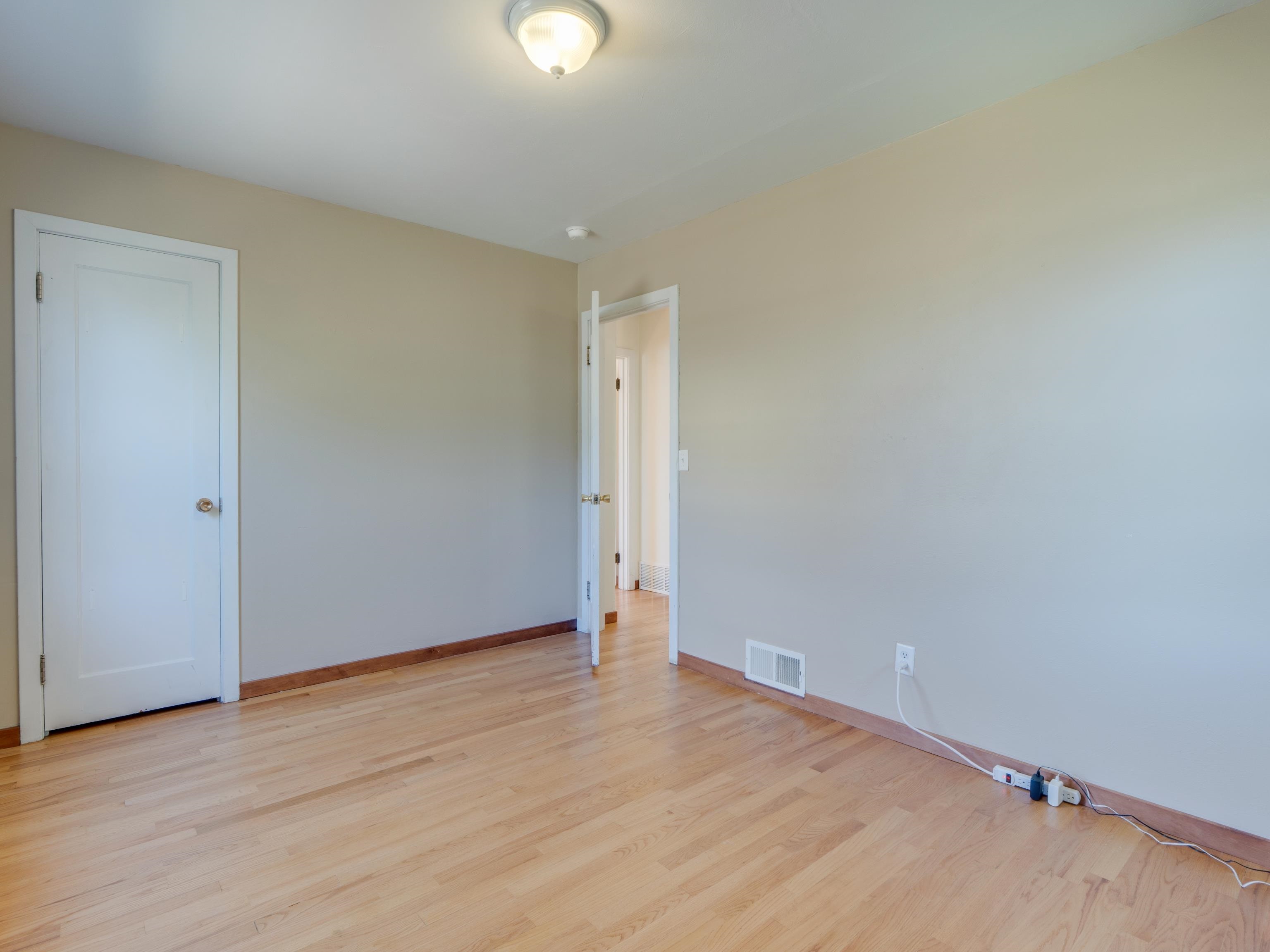 310 N 6th St - Photo 14