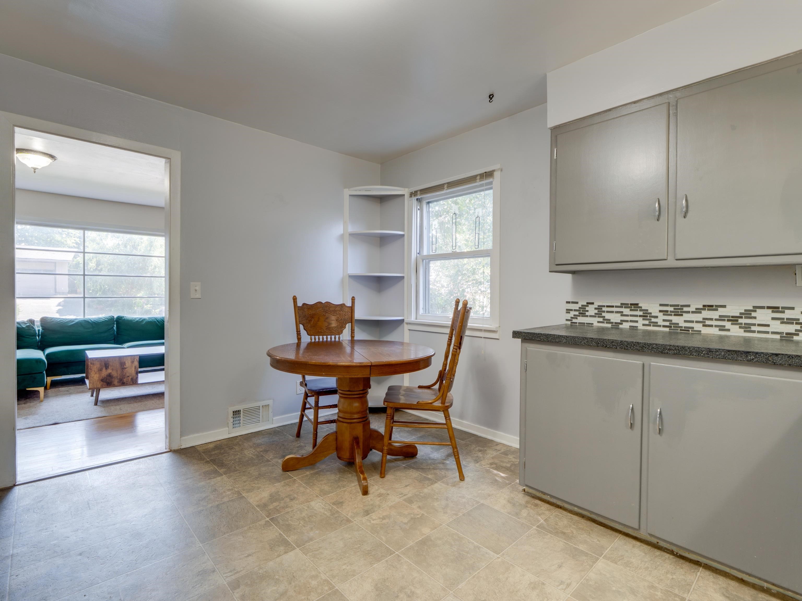 310 N 6th St - Photo 17
