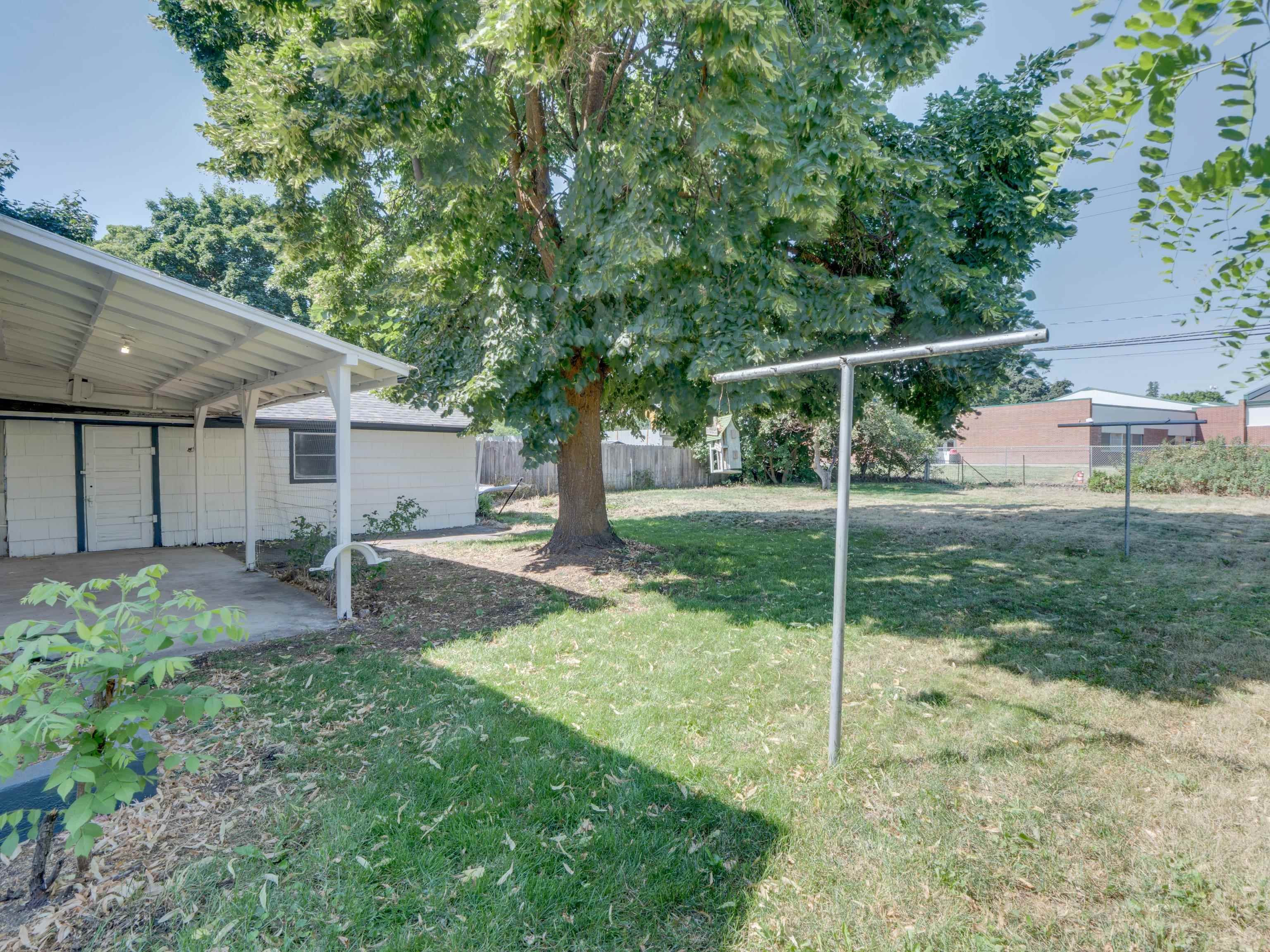 310 N 6th St - Photo 29