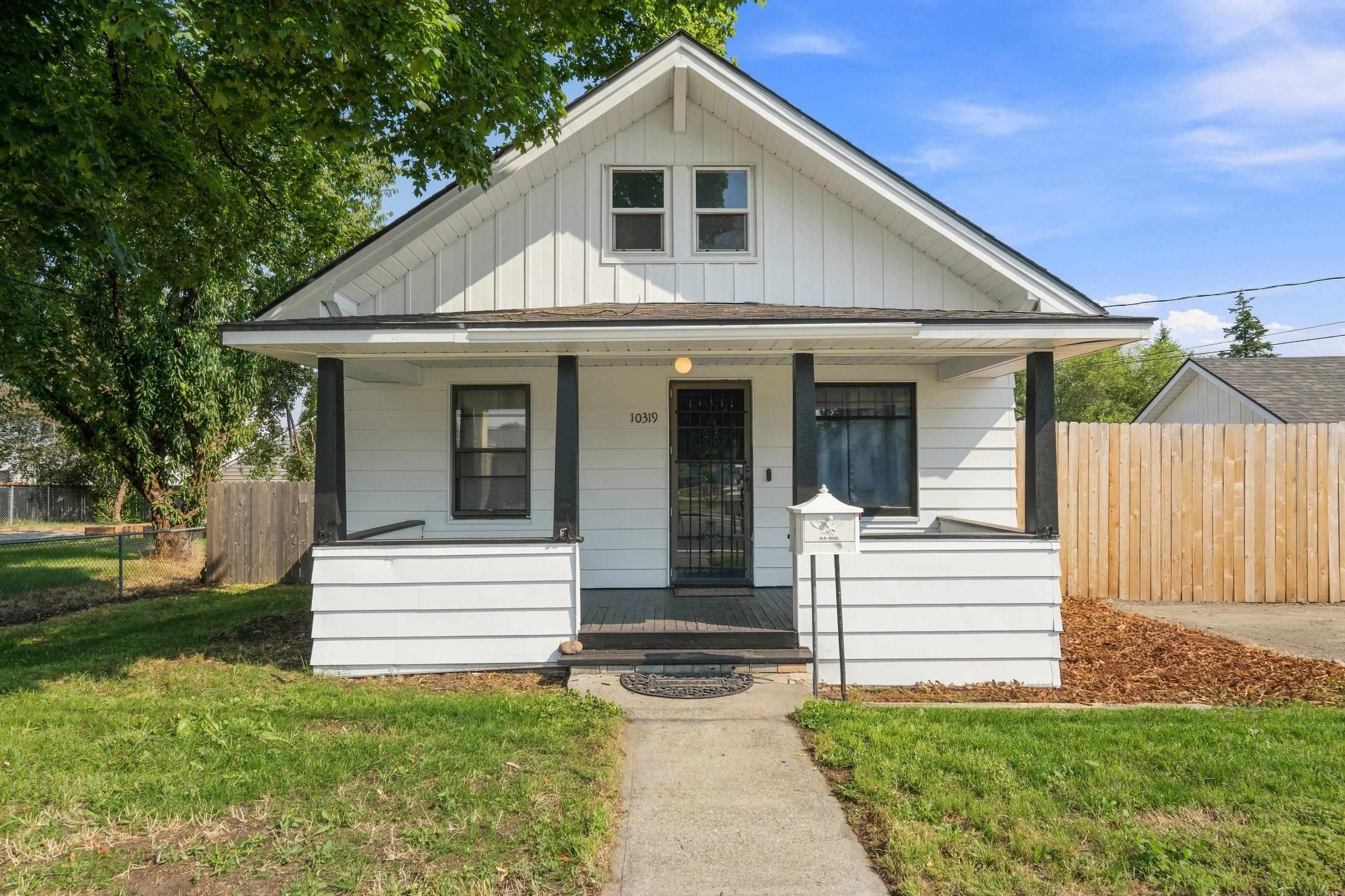 10319 E Broadway Ave - Photo 2