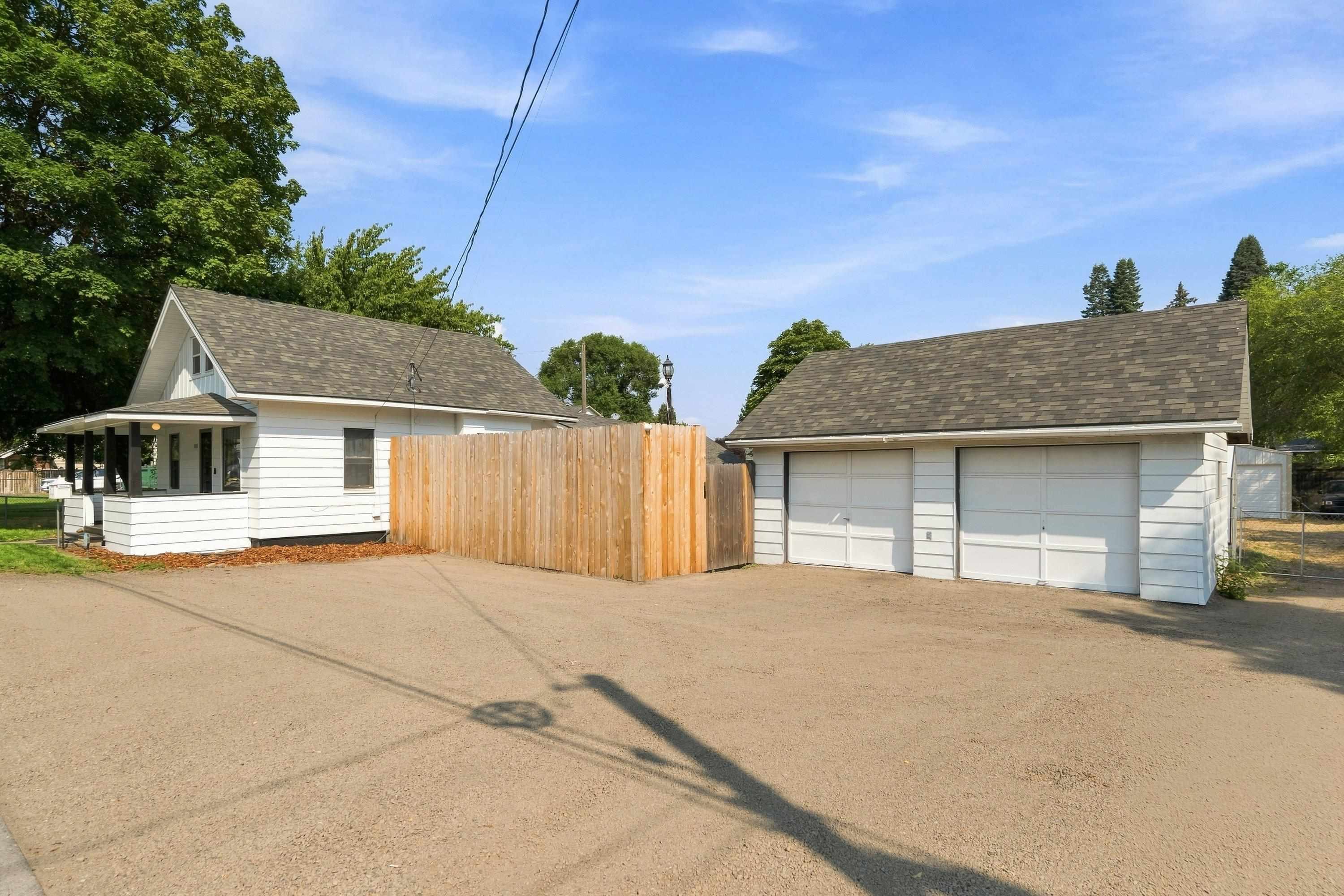 10319 E Broadway Ave - Photo 1
