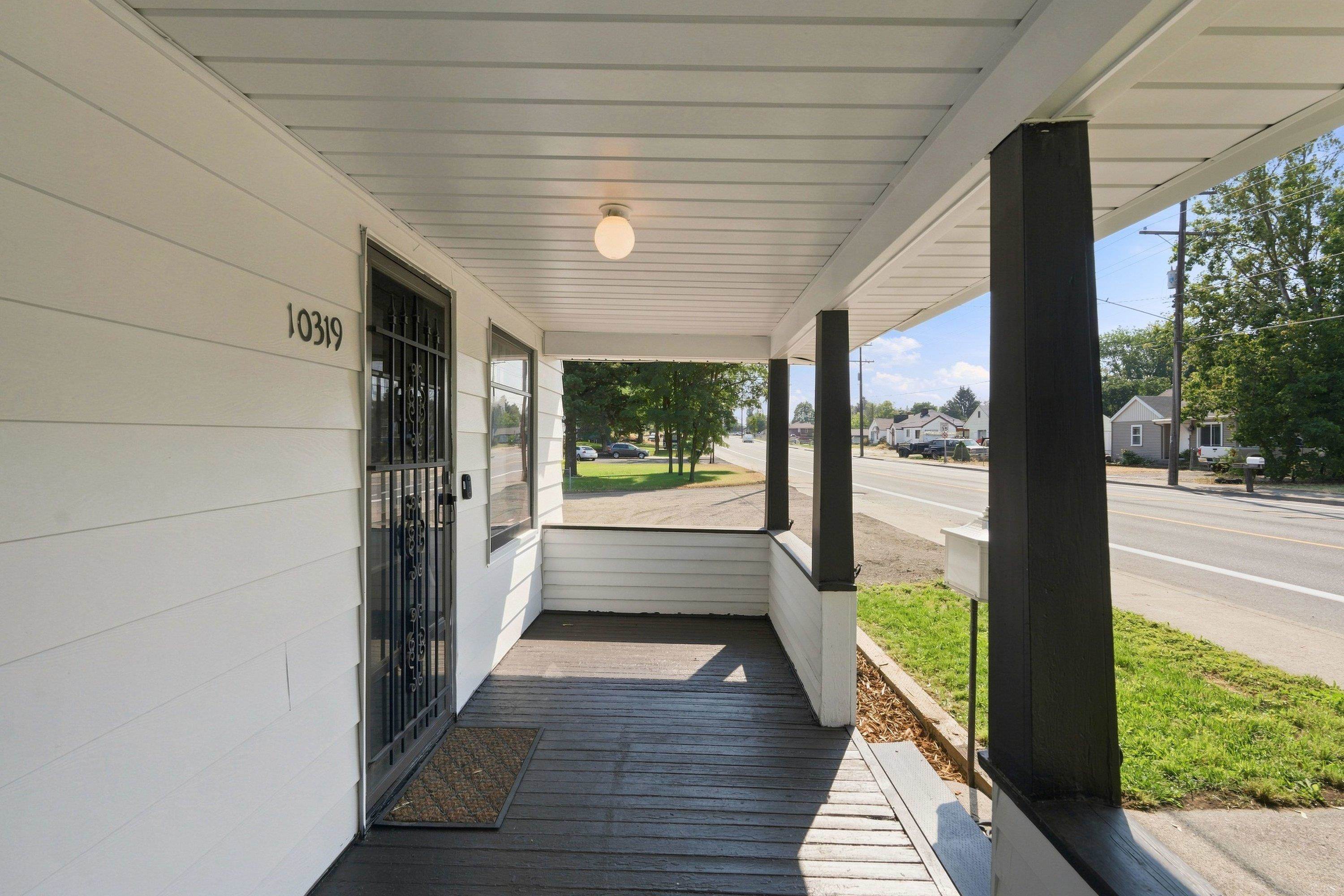 10319 E Broadway Ave - Photo 7