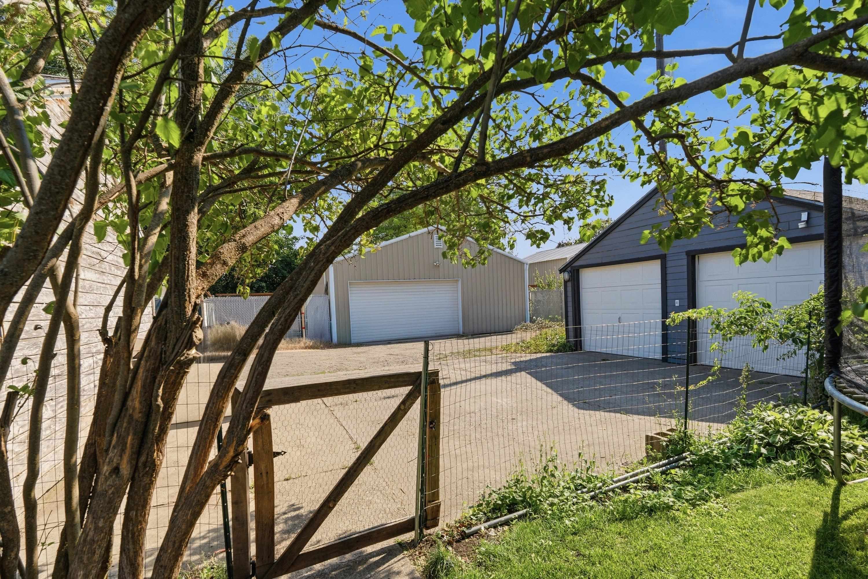 3411 W Lacrosse Ave - Photo 36