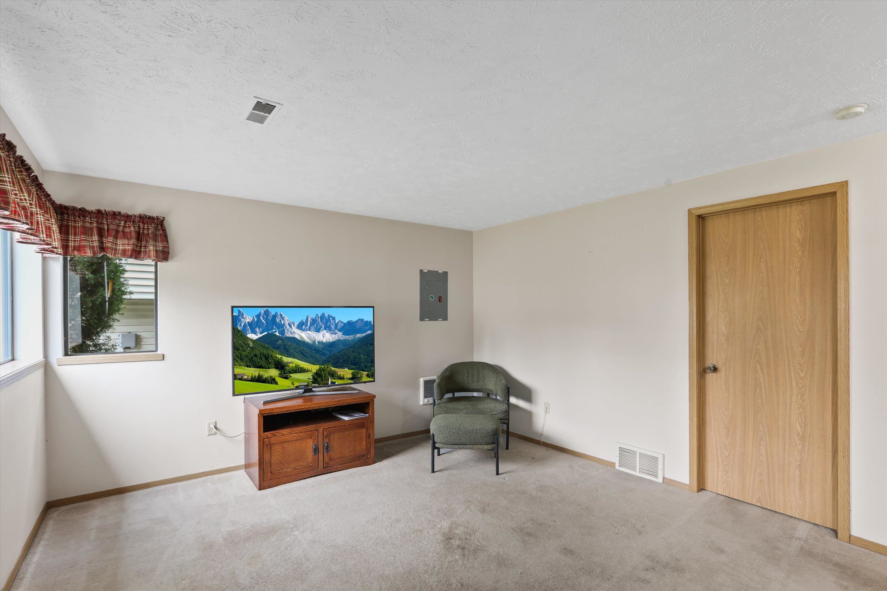 938 E Calkins Dr - Photo 17