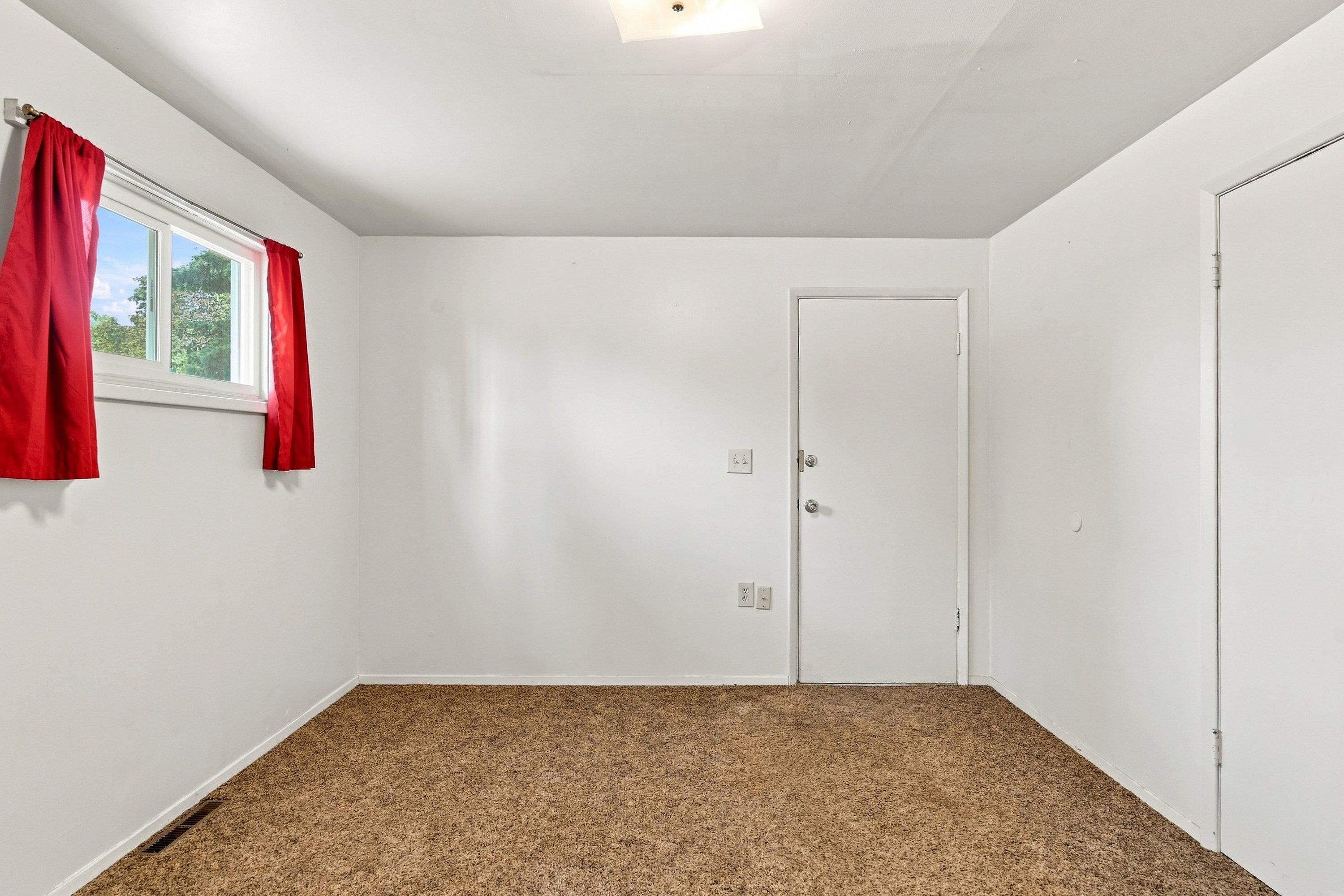 1129 W Bismark Ave - Photo 14