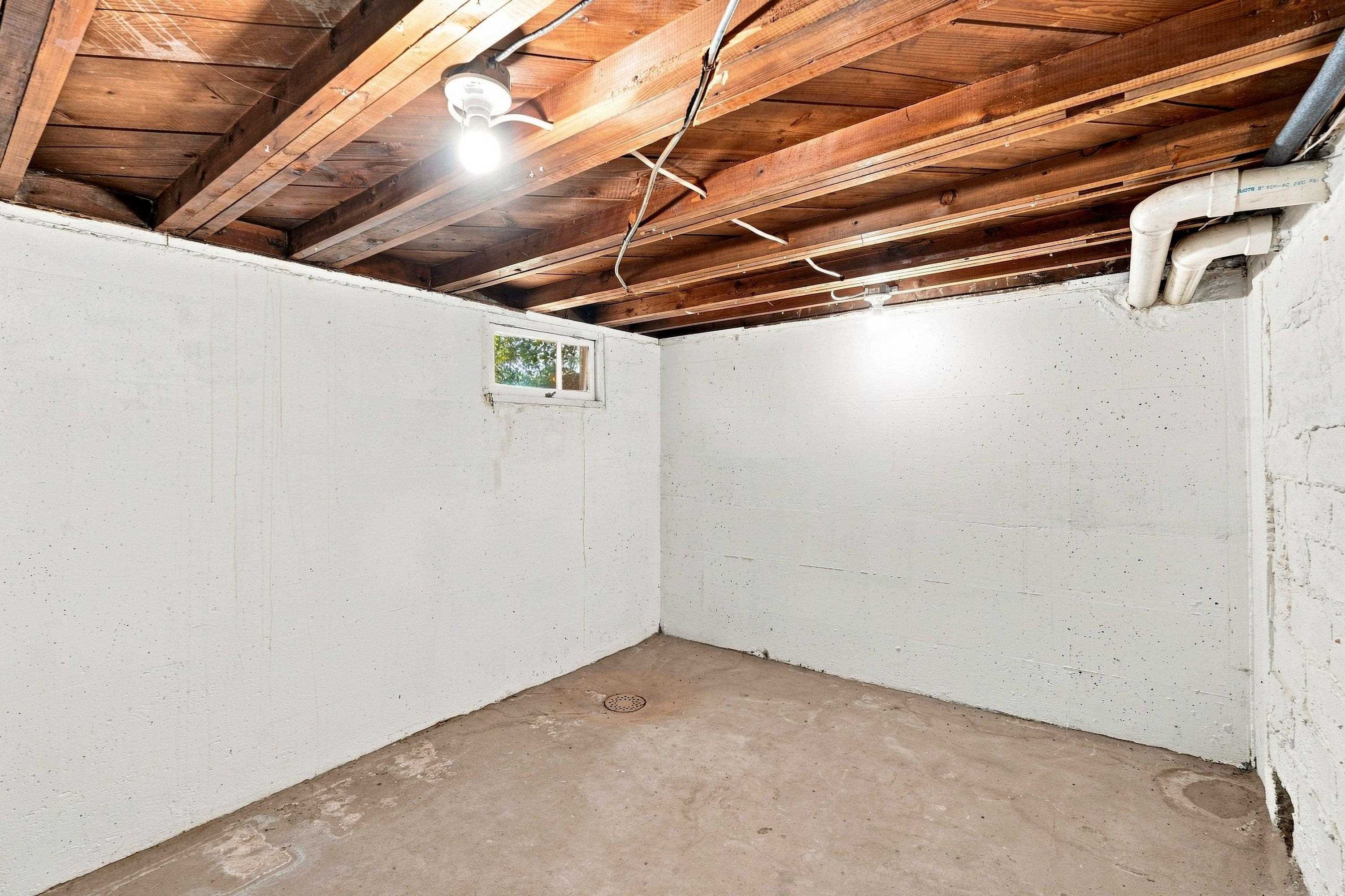 1129 W Bismark Ave - Photo 19