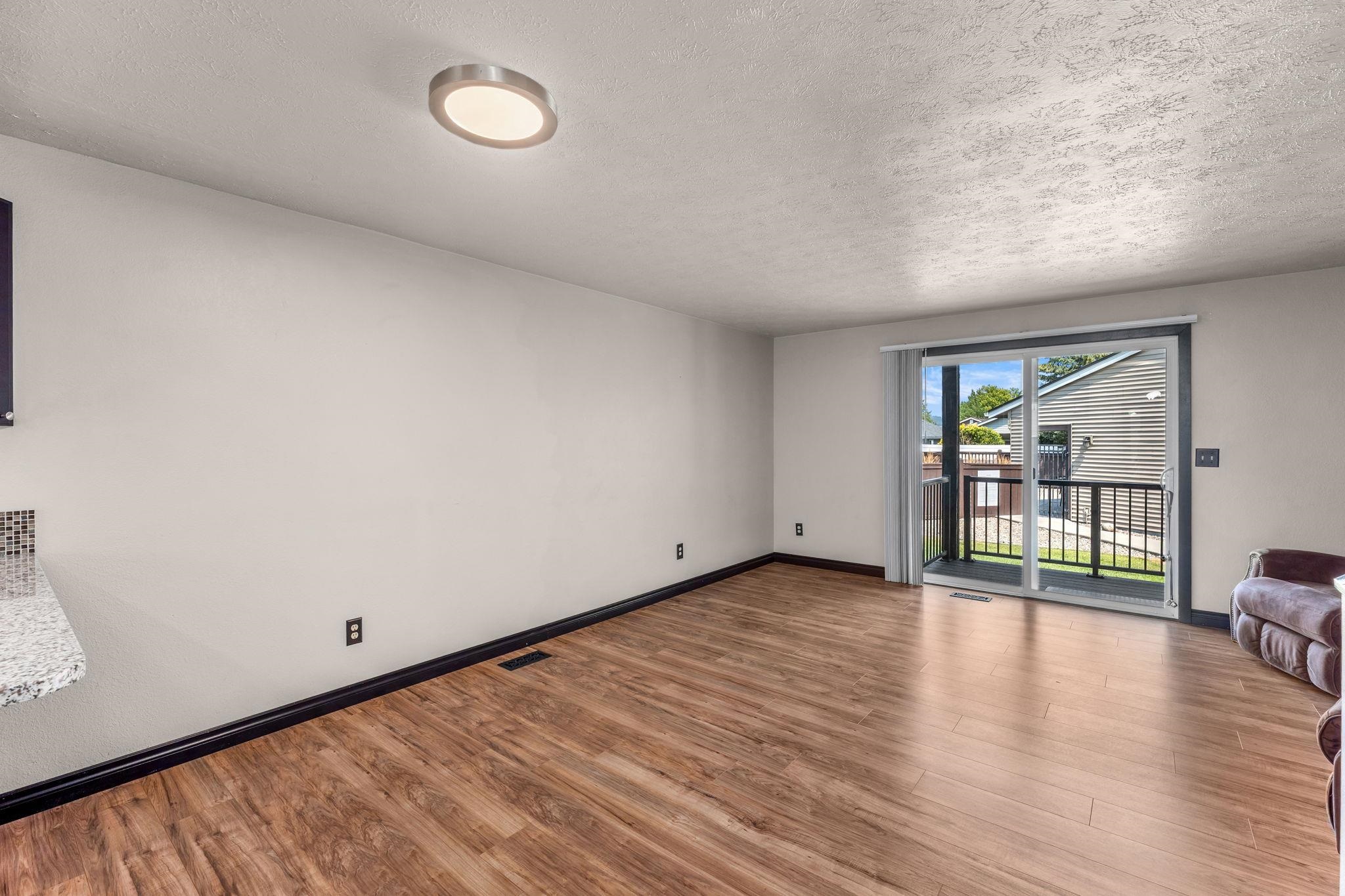 23009 E Colt Ln - Photo 5
