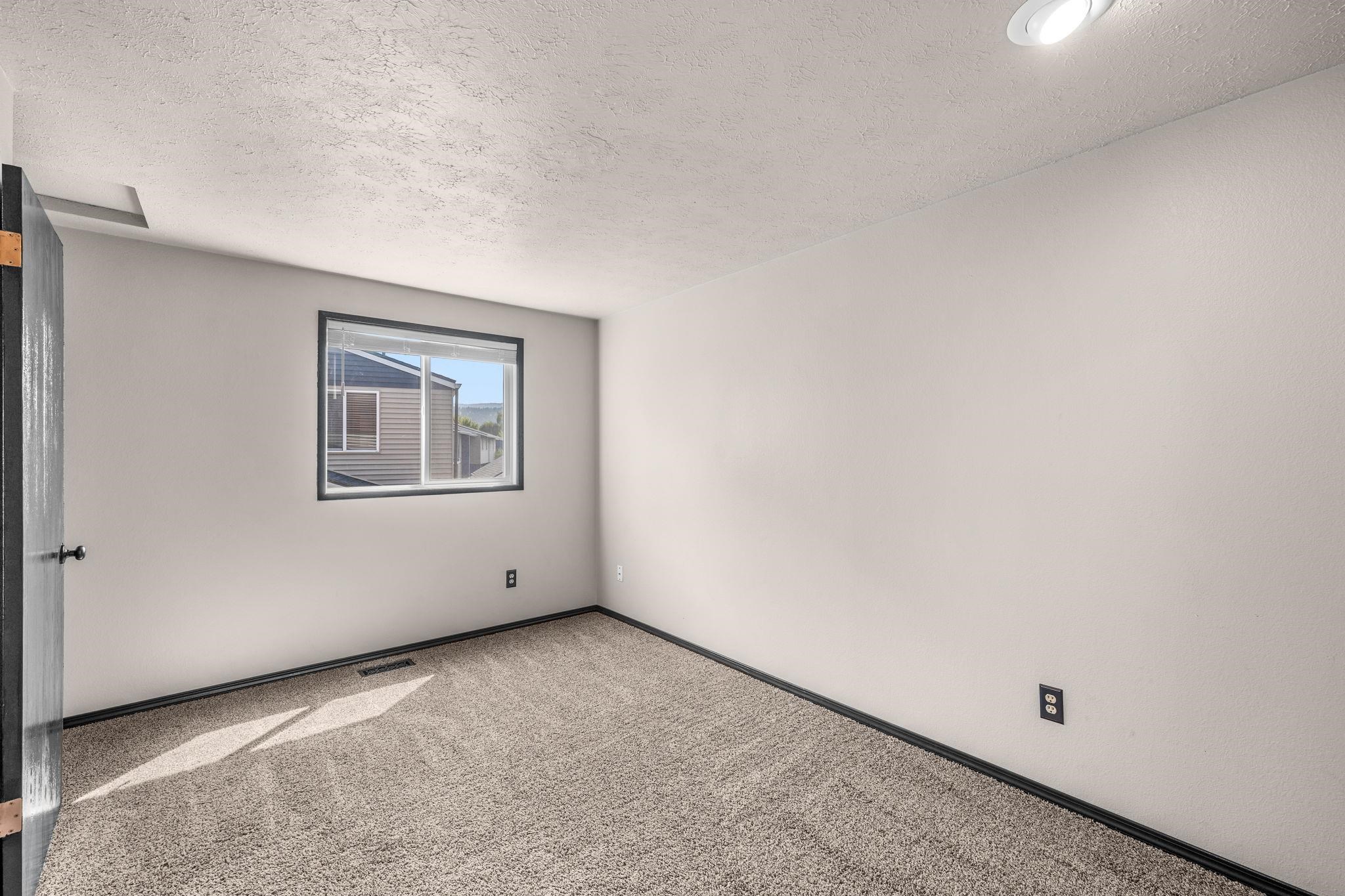 23009 E Colt Ln - Photo 25