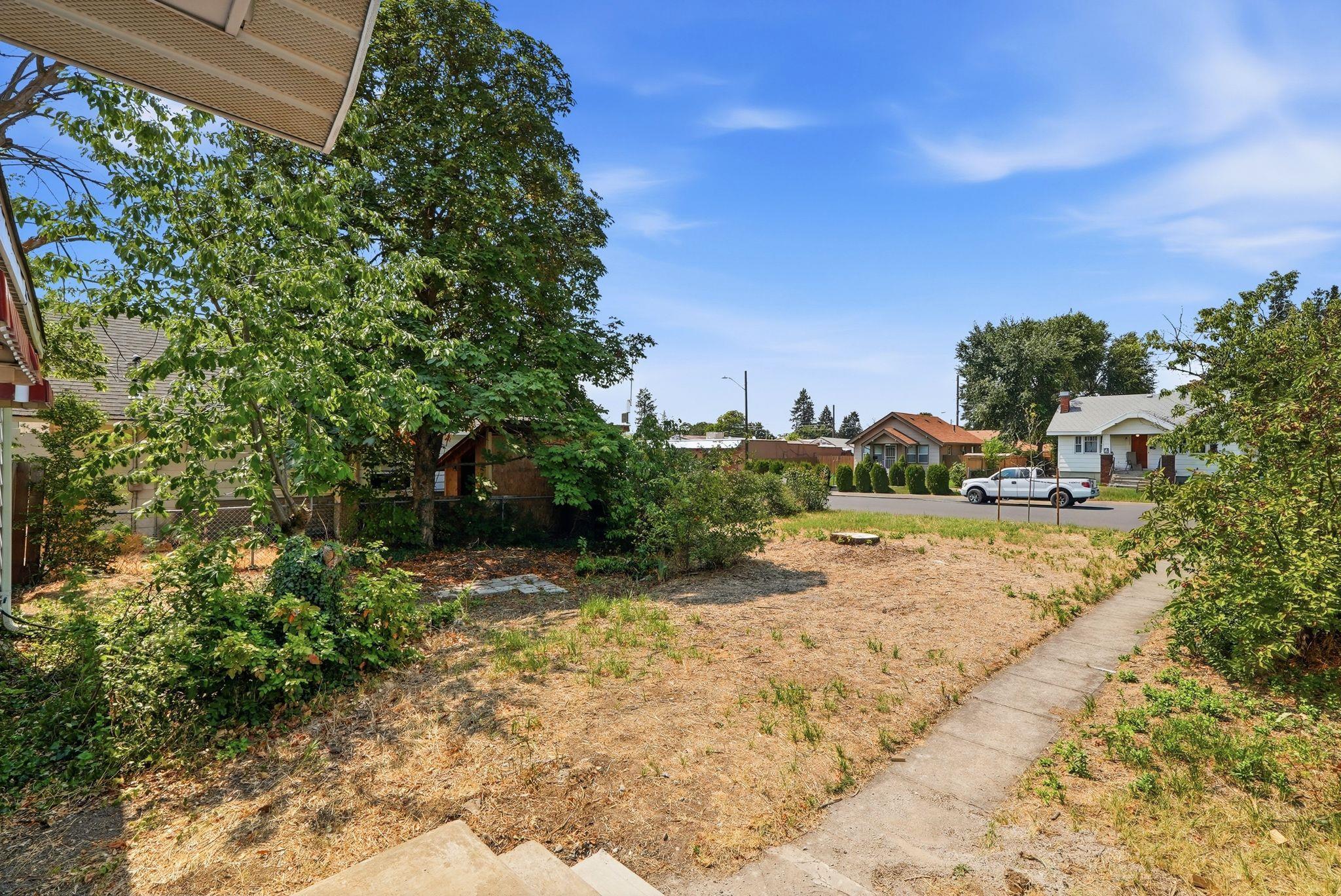 3924 N Madison St - Photo 3