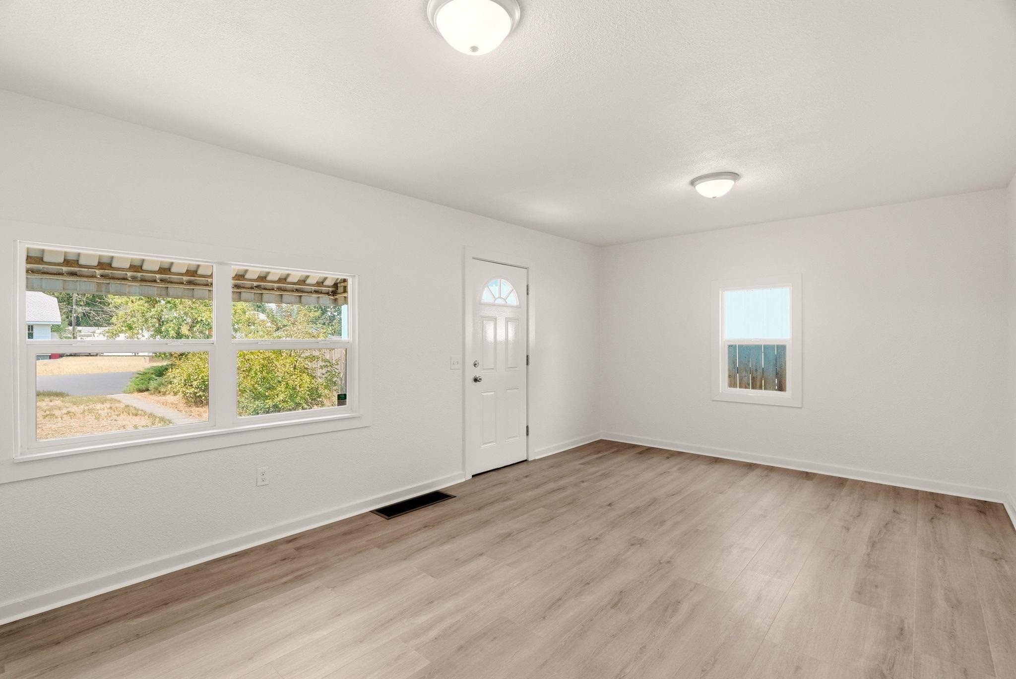 3924 N Madison St - Photo 6