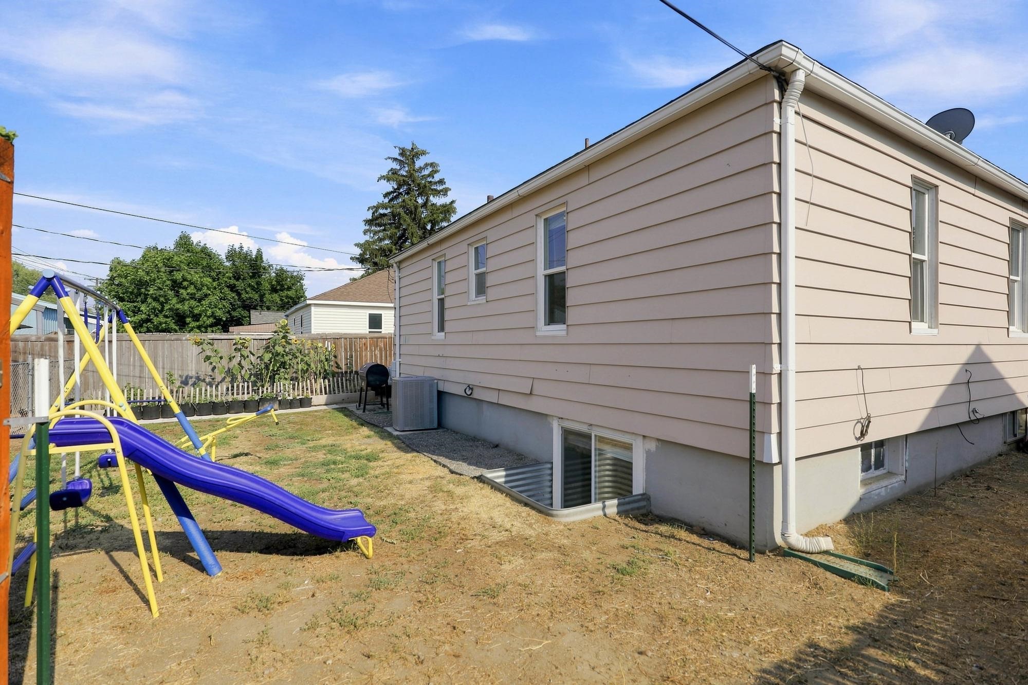 307 E Rockwell Ave - Photo 13