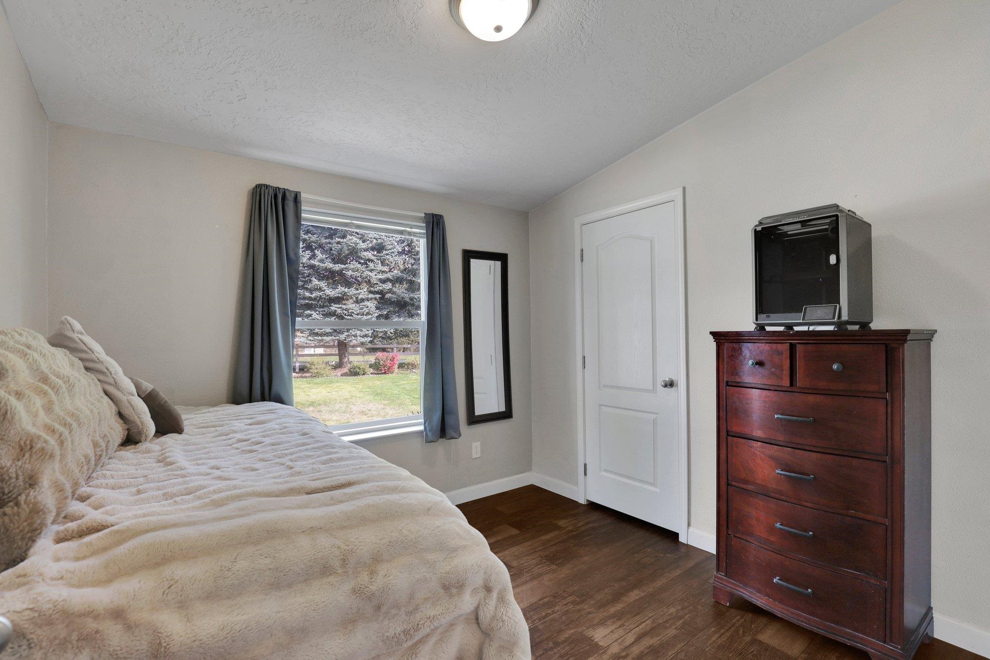 38911 N Newport Hwy - Photo 17