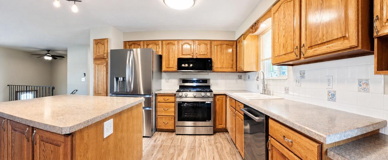 1204 N Warren Rd - Photo 3