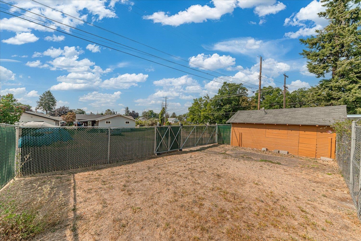 2108 E Providence Ave - Photo 29