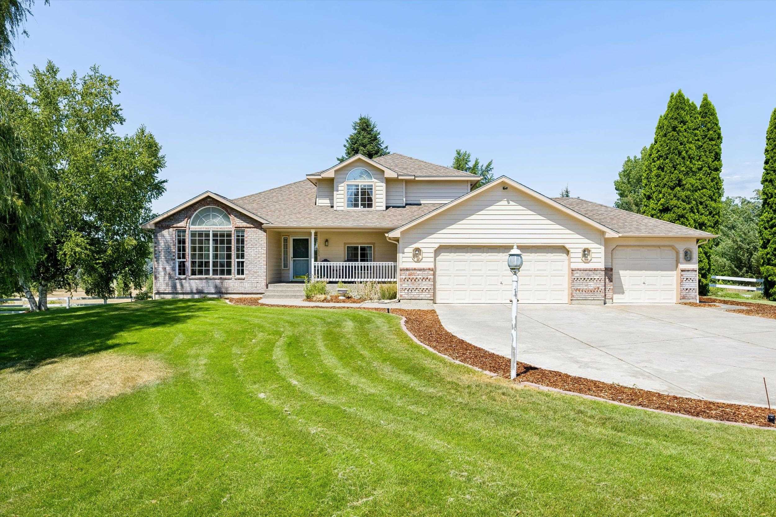 5611 E Nancy Ln - Photo 3